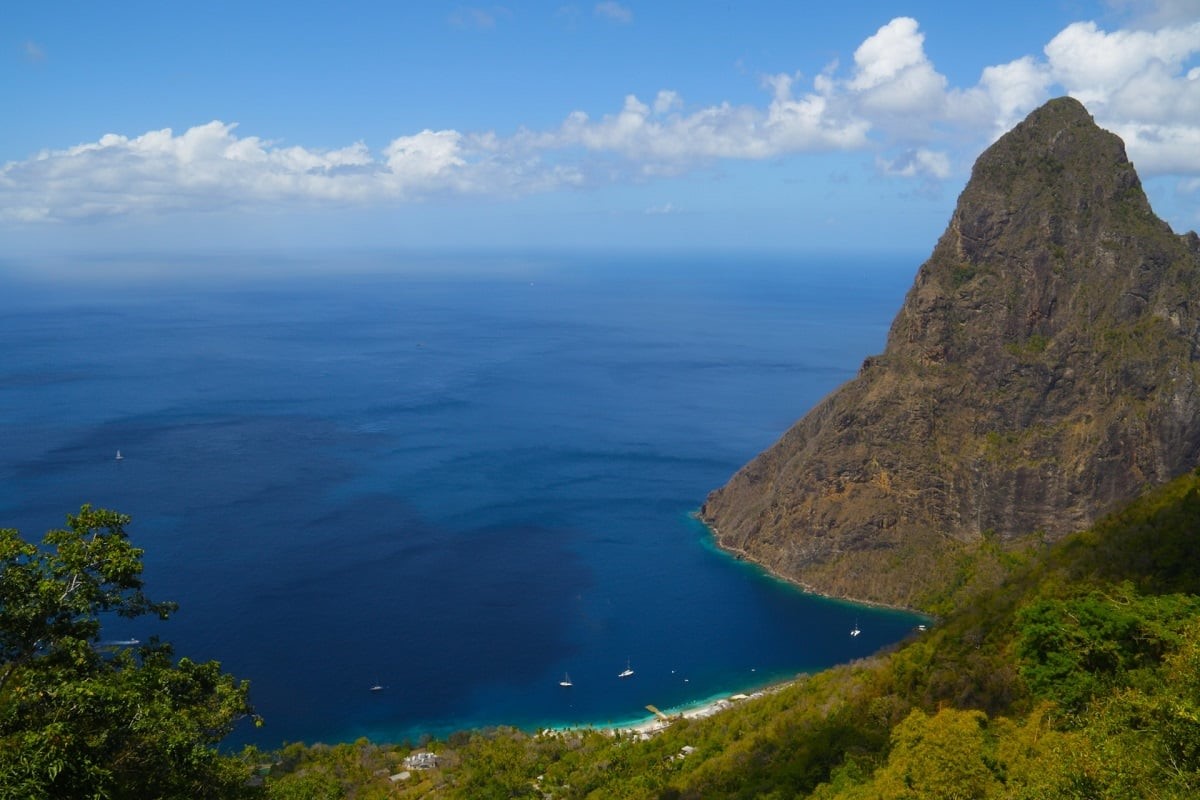 Essential Tips for Traveling to St lucia: What You Must Know